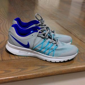 Nike Air Relentless 6- Size 11